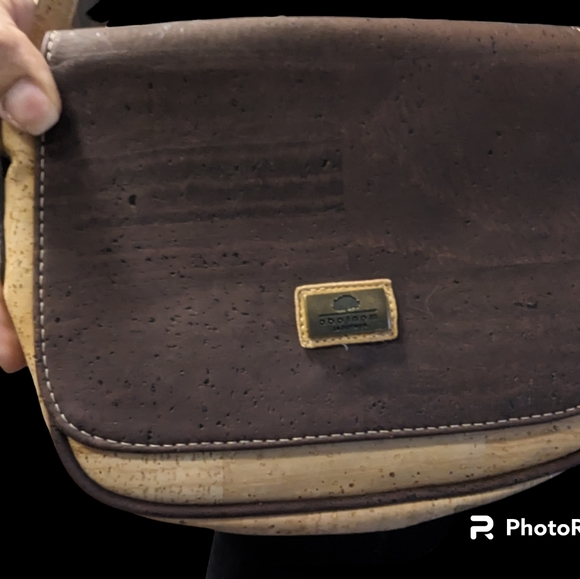 MONDATO cork crossbody bag in EEUC / vegan bag - Picture 7 of 7